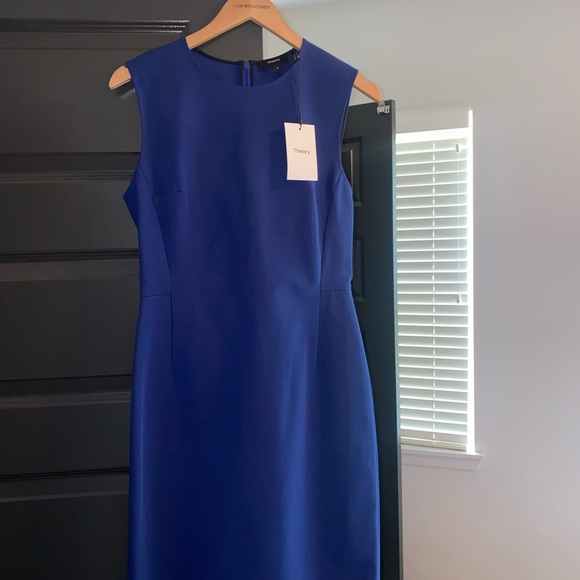 Theory Sleeveless Fitted Dress in Good Wool - Picture 1 of 6